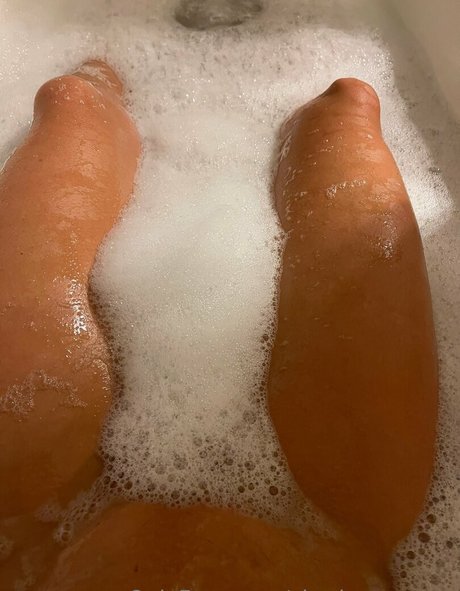 Charleexxxrose photo 146