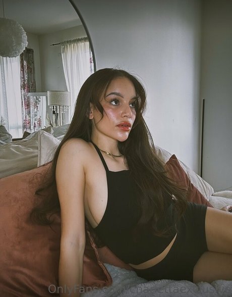 Charletta ASMR photo 23