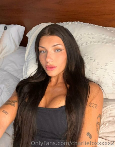 Charliefoxxxxx2 photo 8