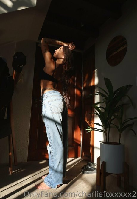 Charliefoxxxxx2 photo 23