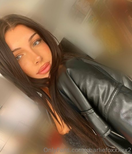 Charliefoxxxxx2 photo 33