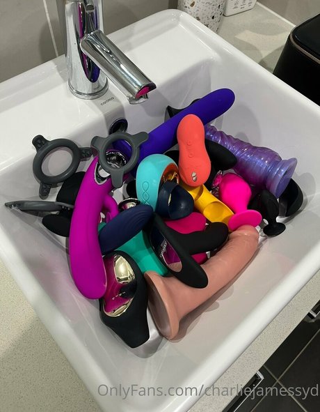 Charliejamessyd photo 49