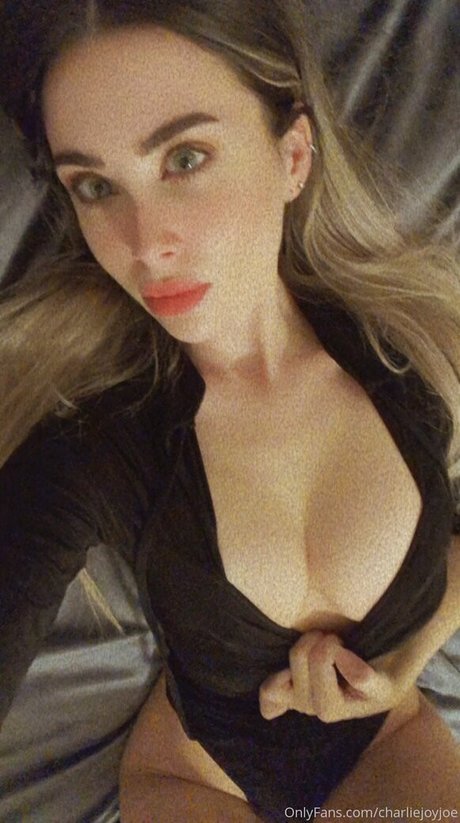 Charliejoyjoe photo 17