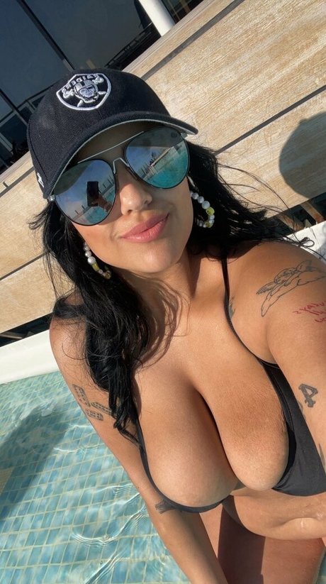 Charlotte Godoy photo 20