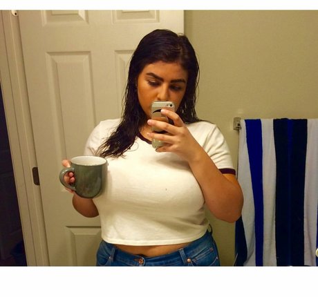 Charlotte Godoy photo 44