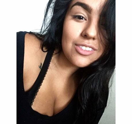 Charlotte Godoy photo 52
