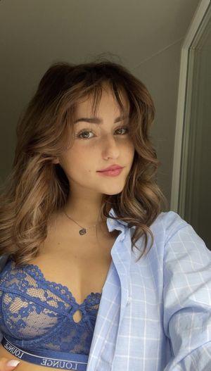 Charlotte Marie photo 5