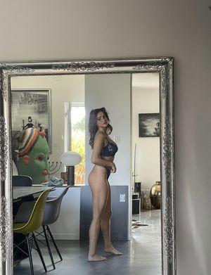 Charlotte Marie photo 9