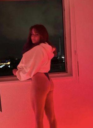 Charlotte Marie photo 16