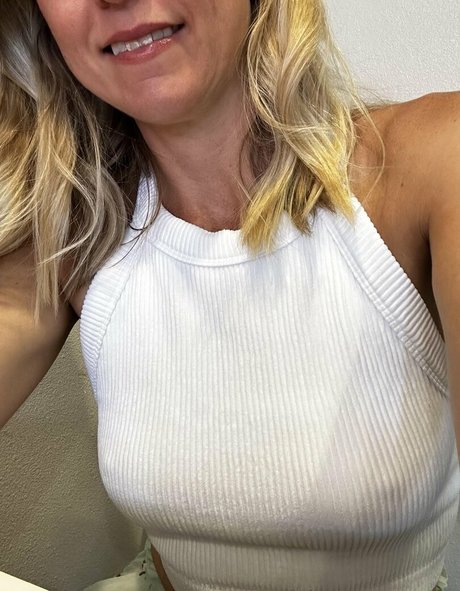 Charlottedreamxo photo 82