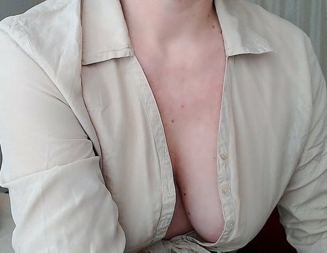 Charming_nina_free photo 11