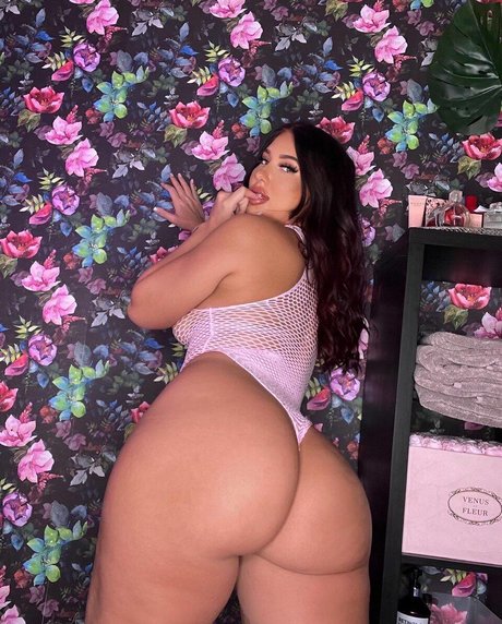 Chelsea Karpel photo 25