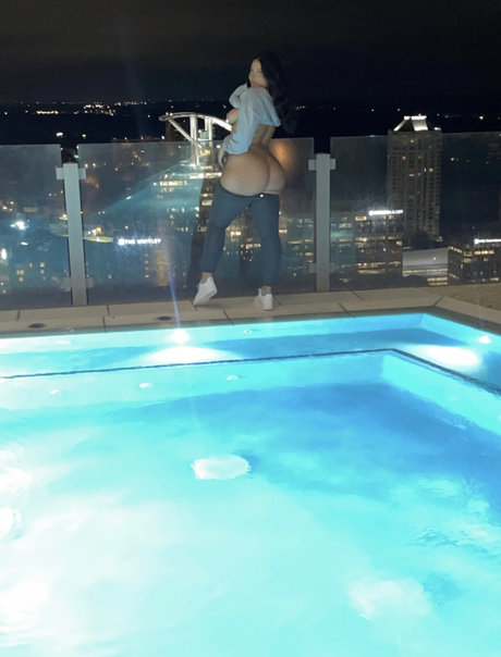 Chelsea Karpel photo 38