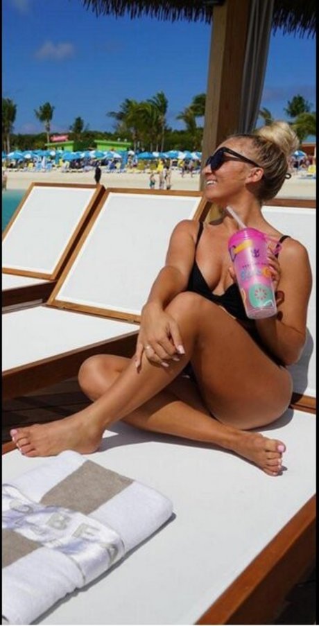 Chelsea Kreiner photo 51
