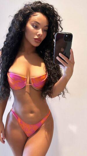 Chelsee Healey photo 16