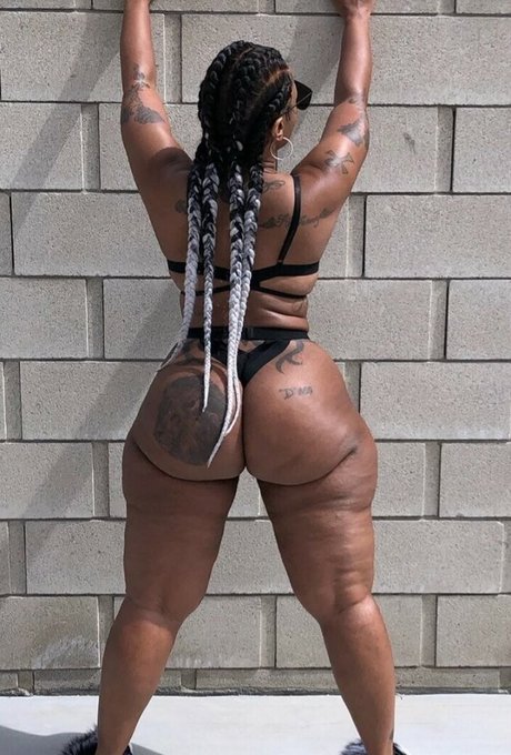 Cherokee D'Ass photo 4