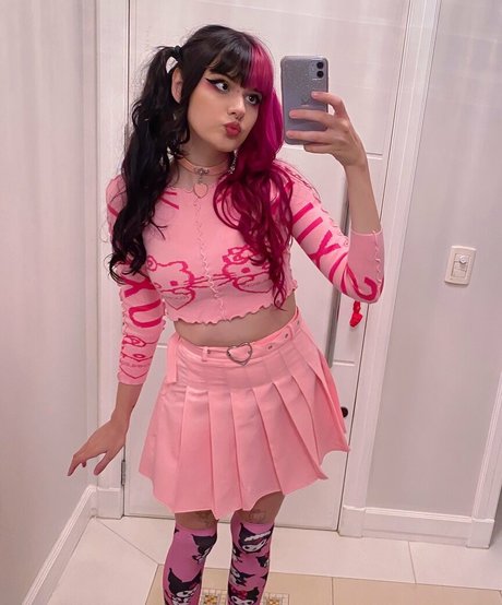 Cherry Bella photo 6