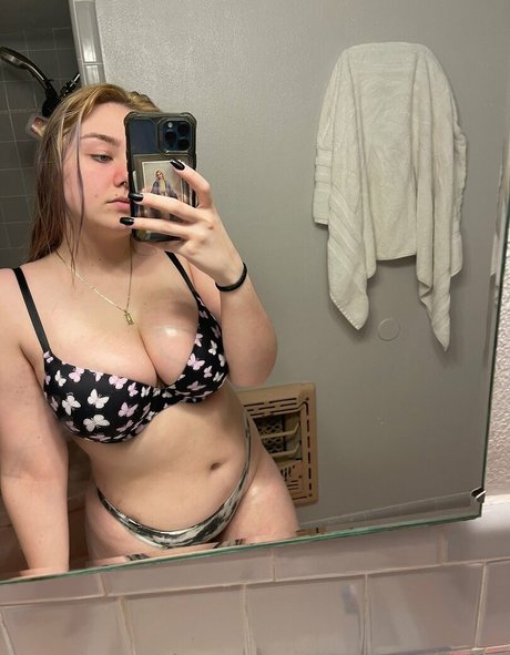Cherrybae photo 2