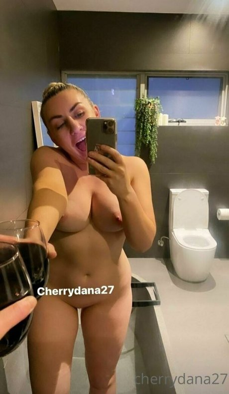 Cherrydana photo 16