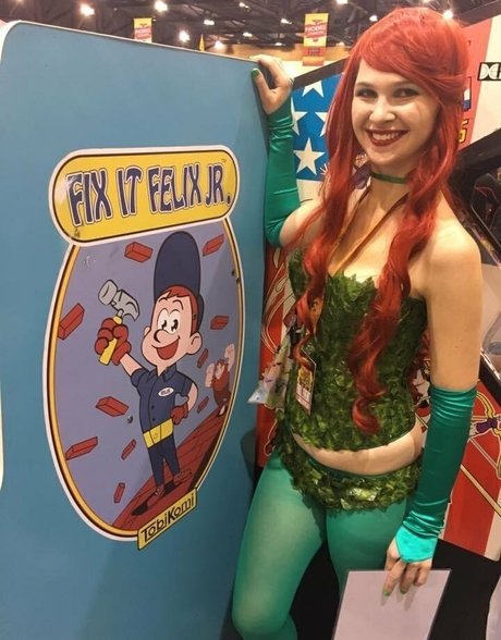 Cherryfoxjk photo 3