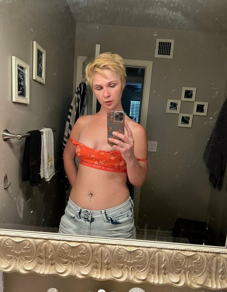 Cherryfoxjk photo 14