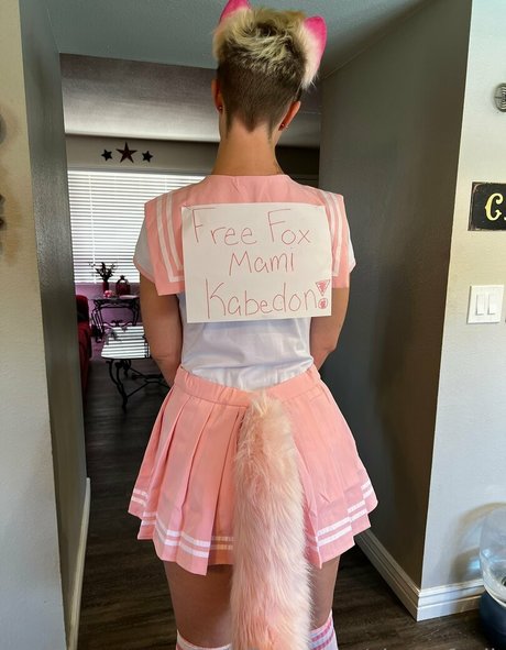 Cherryfoxjk photo 70