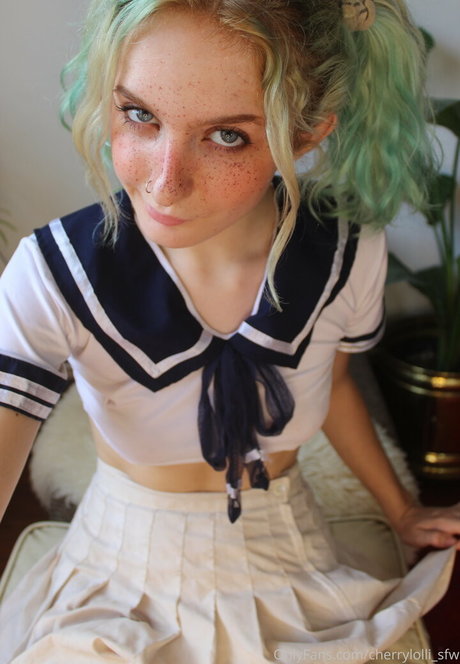 Cherrylolli_sfw photo 8
