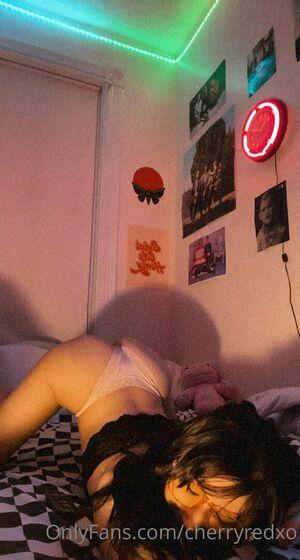 cherryredxo photo 13