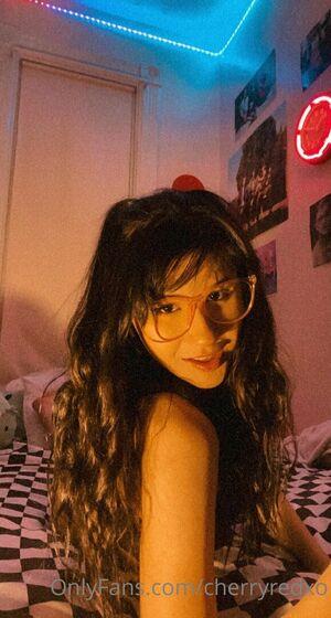 cherryredxo photo 14