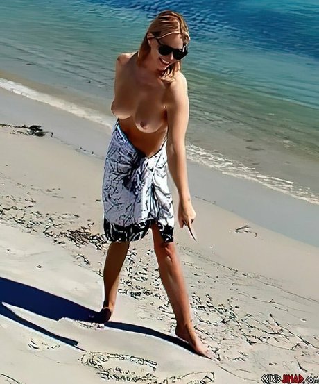 Cheryl Hines photo 5