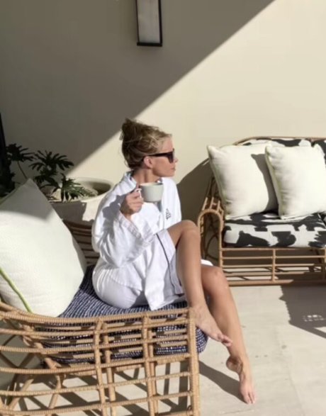 Cheryl Hines photo 7