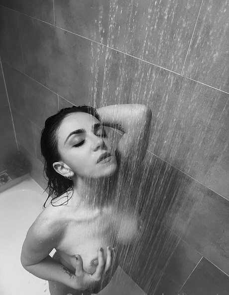 Chicas_spain photo 2