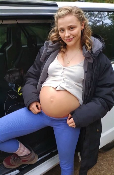 Chloe Grace Moretz photo 9