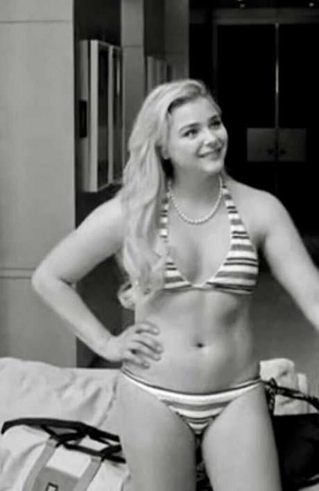Chloe Grace Moretz photo 100