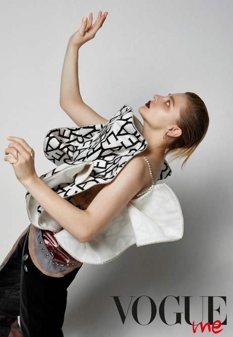 Chloe Grace Moretz photo 303