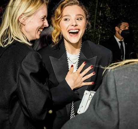 Chloe Grace Moretz photo 360