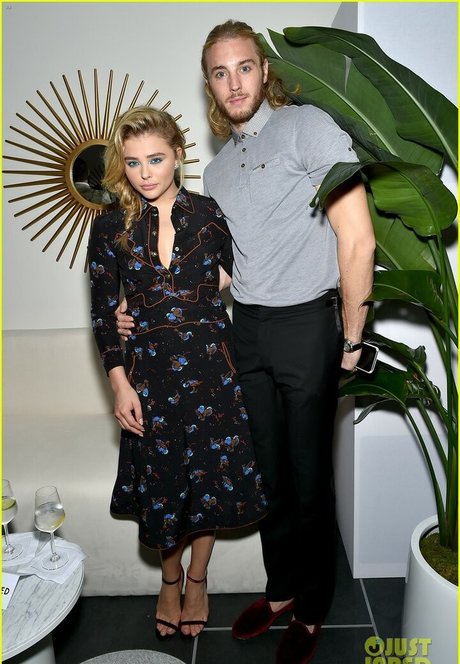 Chloe Grace Moretz photo 996