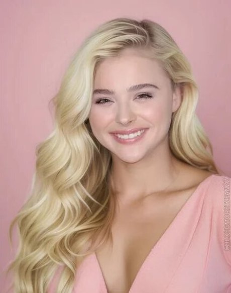 Chloe Grace Moretz photo 1050