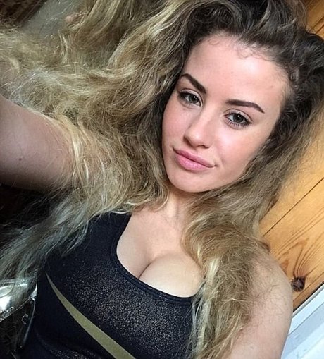 Chloe Ayling photo 41