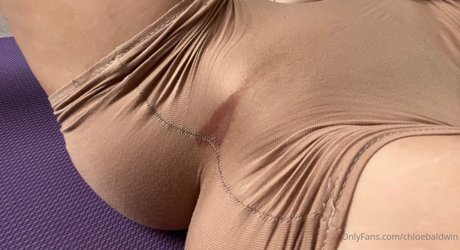 Chloe Baldwin photo 31