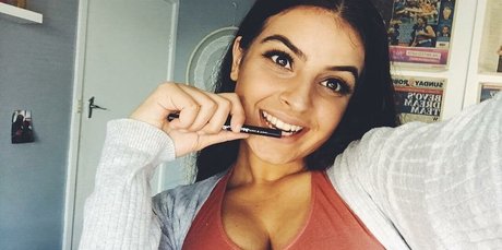 Chloe C photo 185