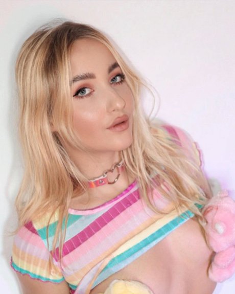 Chloe Chevalier photo 94