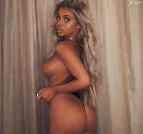 Chloe Elizabeth photo 117