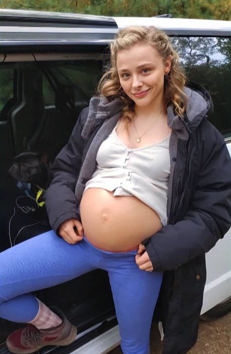 Chloe Grace Moretz photo 5