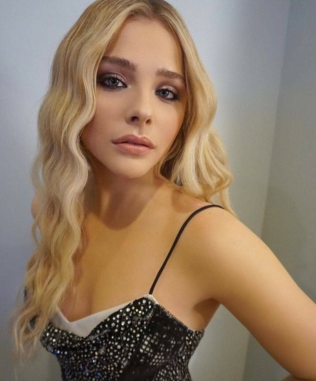 Chloe Grace Moretz photo 98