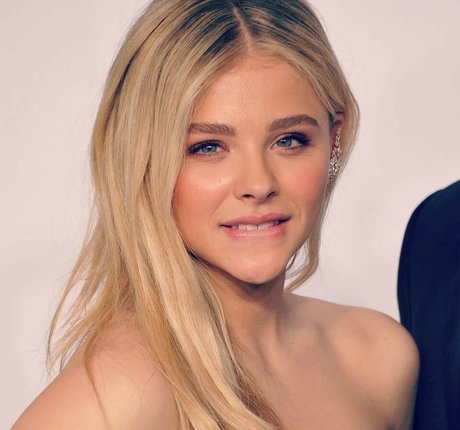 Chloe Grace Moretz photo 180