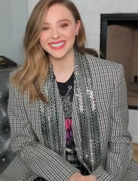 Chloe Grace Moretz photo 183