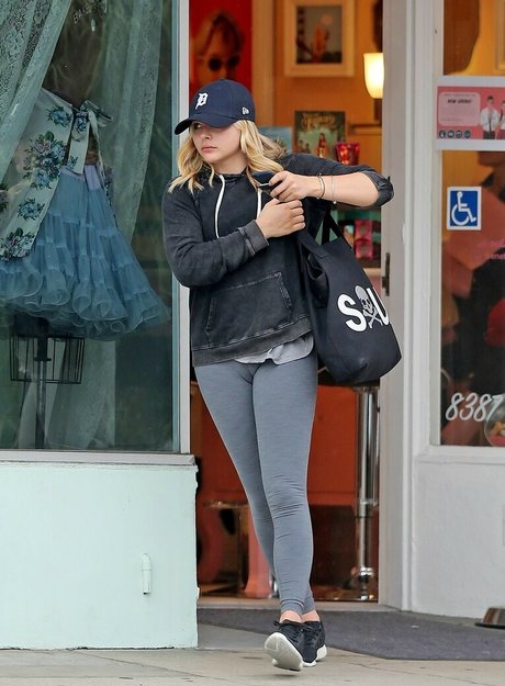 Chloe Grace Moretz photo 186