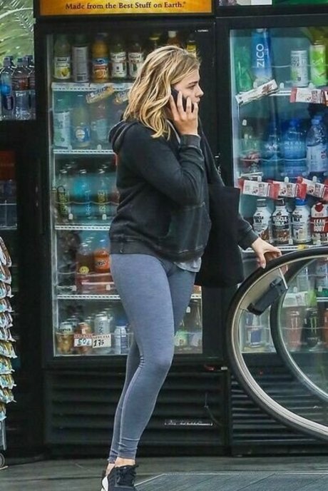 Chloe Grace Moretz photo 211