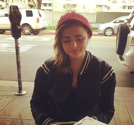 Chloe Grace Moretz photo 272